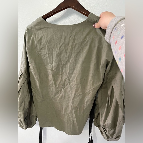 Olive puff long sleeve blouse - Picture 3 of 8